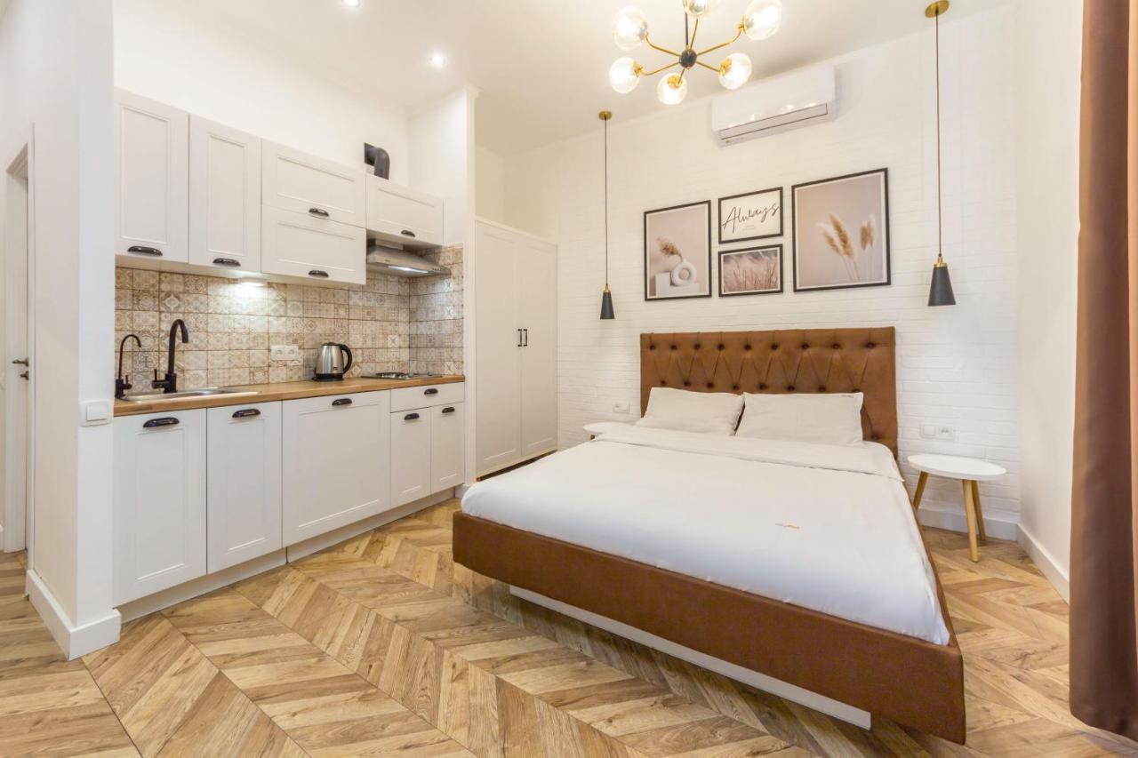Self Check-In Apartments Kyiv Exterior foto