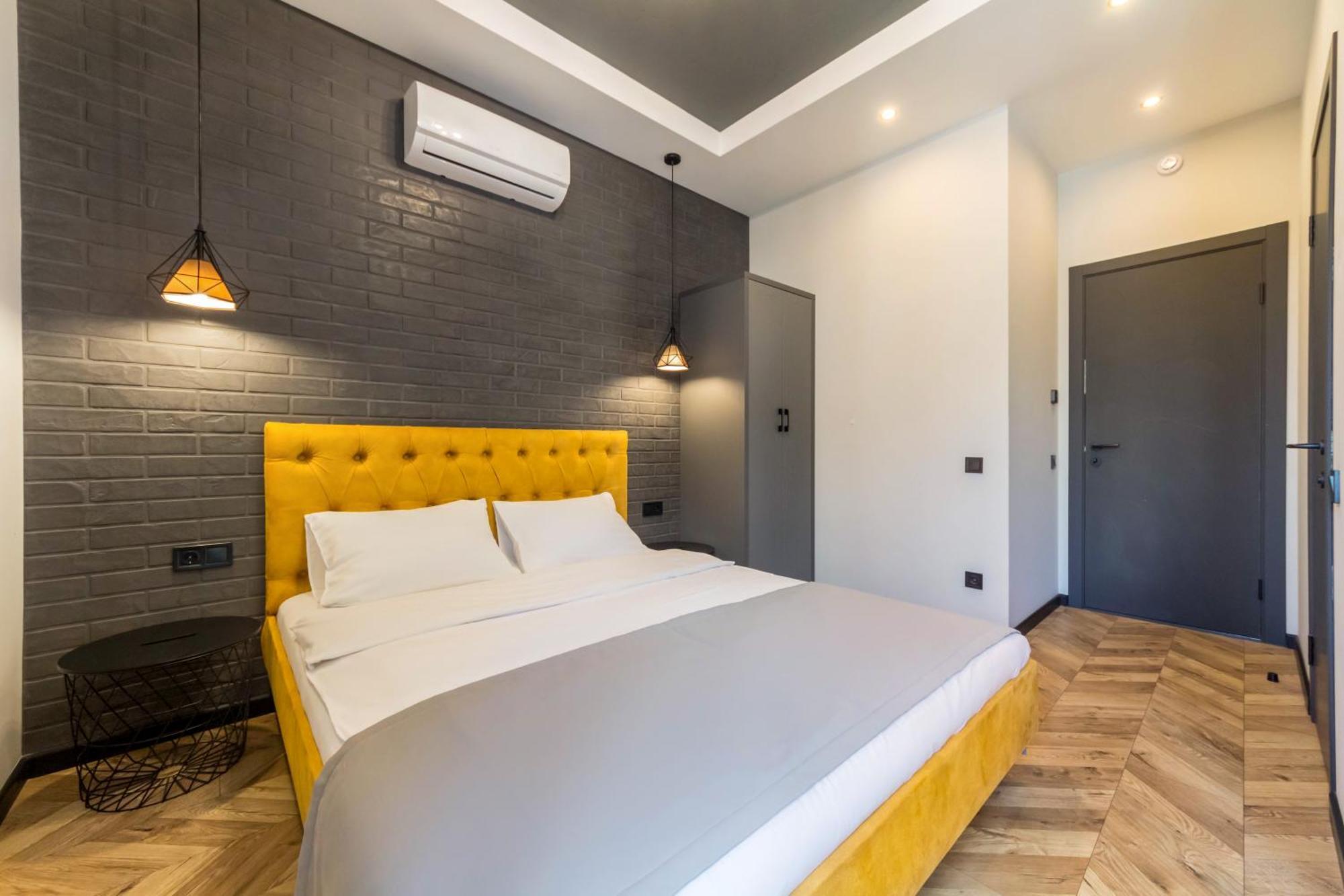Self Check-In Apartments Kyiv Exterior foto