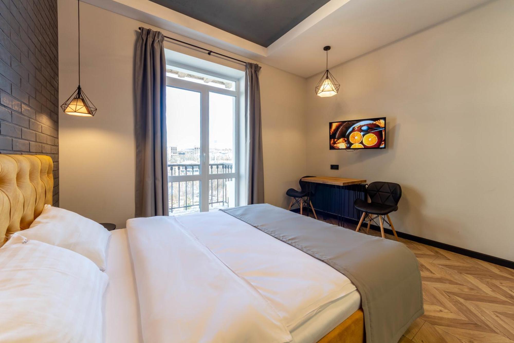 Self Check-In Apartments Kyiv Exterior foto
