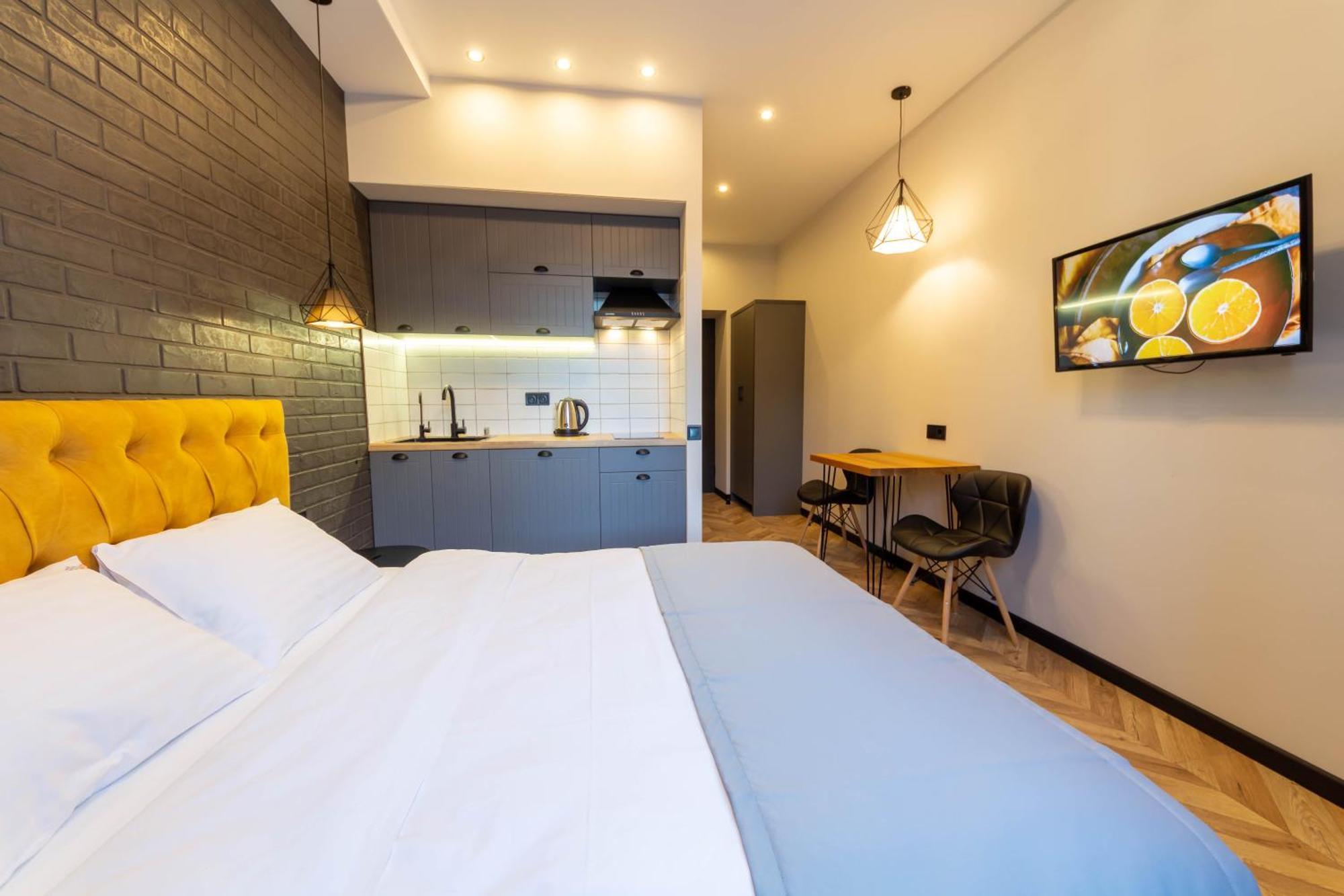 Self Check-In Apartments Kyiv Exterior foto